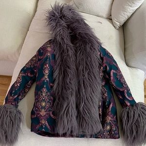 Brand new Luxmuse XS jacket